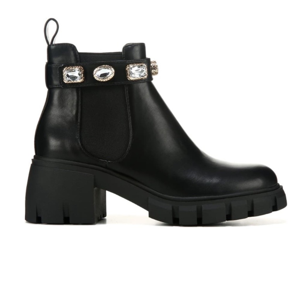 Madden Girl Honeyy Chelsea Boots